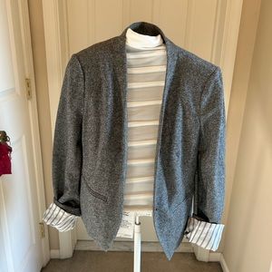 Grey blazer, with fold over cuff. Adorable for office or going out. Size 4